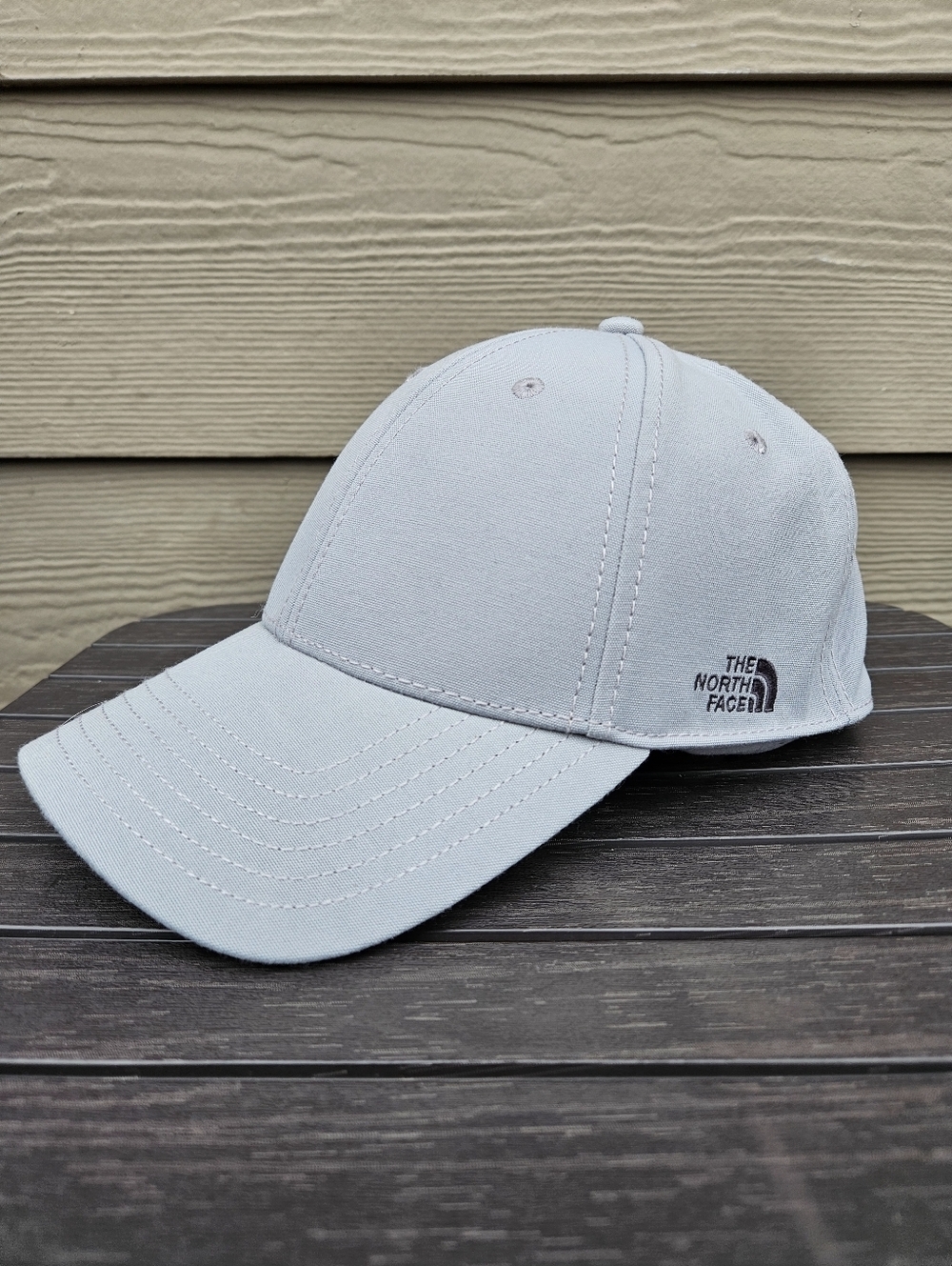 North Face Gray Logo Hat Cap Strap Back Outdoor Hiking Classic Unisex OS EUC